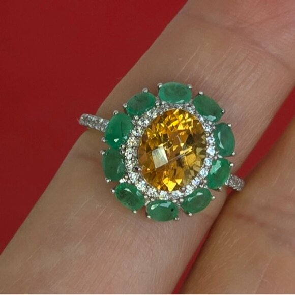 925 Sterling Silver Ring with Natural Citrine 8x10mm & Emerald Gems - Picture 6 of 7